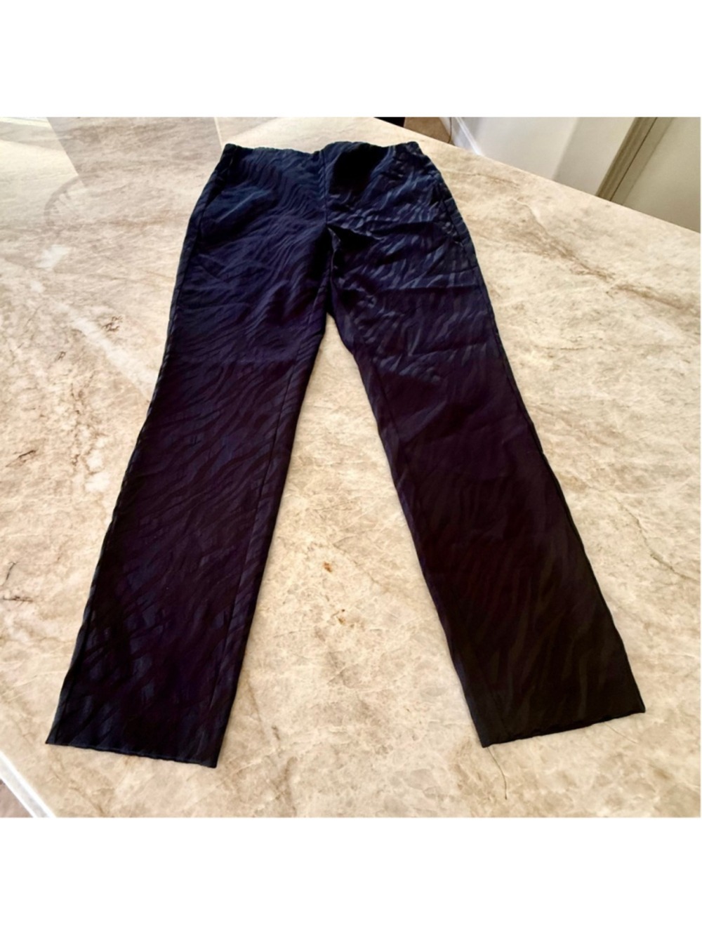 Rag & Bone Black tonal Zebra Print Straight Leg Pants Size 10, sleek, non bulky